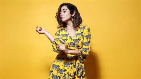 Exploring Jonita Gandhi's Distinctive Singing Style