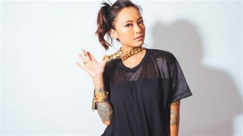 Exploring Levy Tran's Physical Attributes