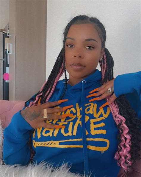 Exploring Shira Monae's net worth and earnings