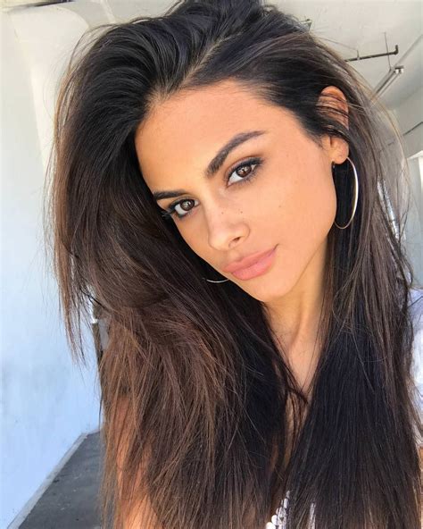 Exploring Sophia Miacova's Gorgeousness and Fashion Secrets