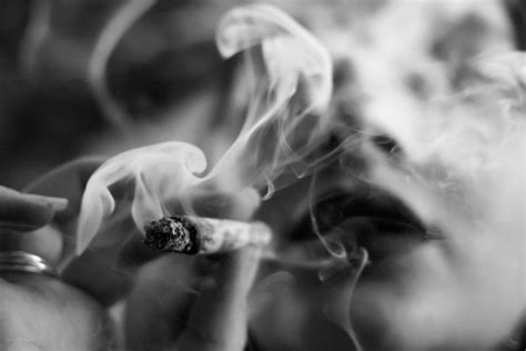 Exploring the Connection Between Smoking Patterns and Dream Experiences