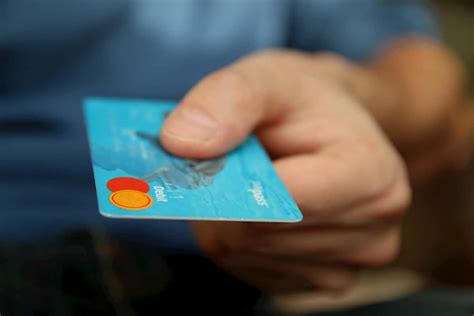 Exploring the Cost Factors of Credit Cards: Strategies for Minimizing Unnecessary Expenses