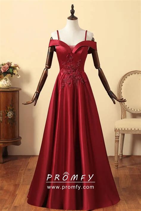 Exploring the Fascination: Incorporating a Darkly Enchanting Crimson Gown on Your Special Day