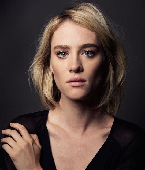 Facts Regarding Mackenzie Davis