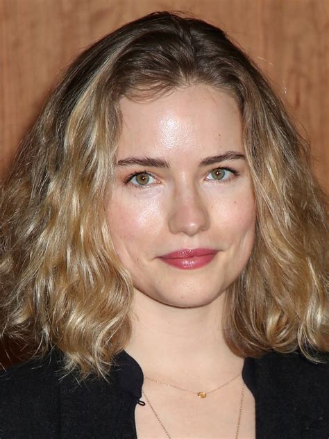 Follow Willa Fitzgerald on Social Media