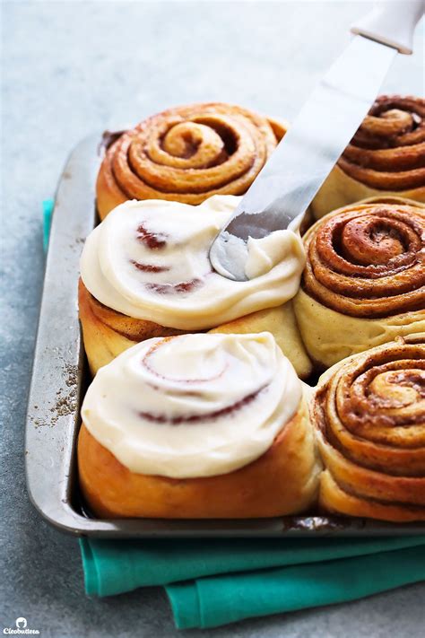 From Plain to Extravagant: Innovative Variations for the Ultimate Cinnamon Roll Experience