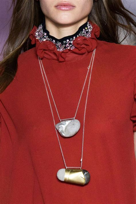 From Runways to Instagram: Trends in Silver Jewelry for the Modern Fashionistas