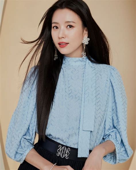 Han Hyo Joo's Fashion and Style Statement