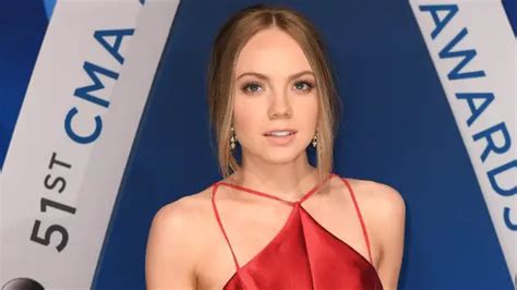 How Tall is Danielle Bradbery?