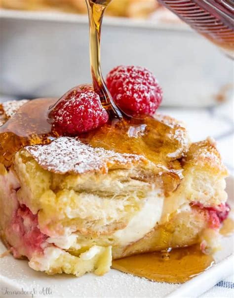 Impress Your Guests with a Gourmet Raspberry Cream Cheese French Toast Bake