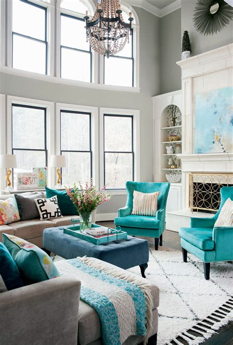 Incorporating Wall Art and Decor to Enhance Your Color Scheme