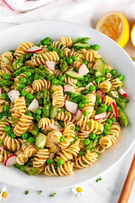 Indulge in Vegetarian Pasta Creations for a Plant-Based Extravaganza