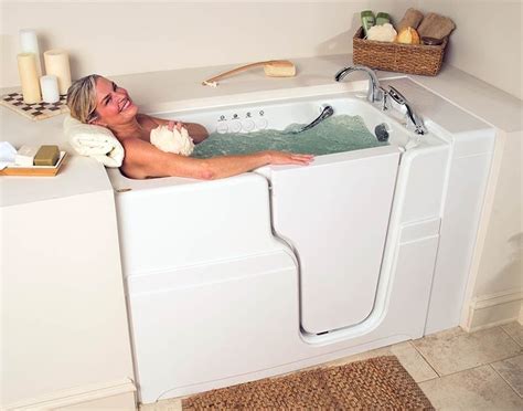 Indulging in the Therapeutic Benefits of a Spacious Tub