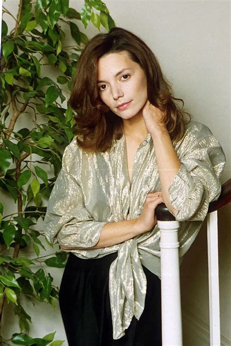 Joanne Whalley: Physical Characteristics and Stature