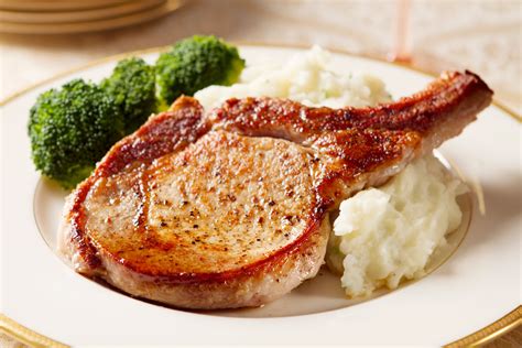 Juicy and Tender: Unveiling the Key to Achieving a Flawlessly Cooked Pork Chop