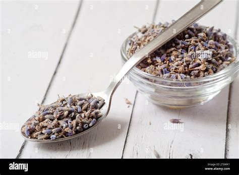Lavender in Aromatherapy: Awakening the Senses
