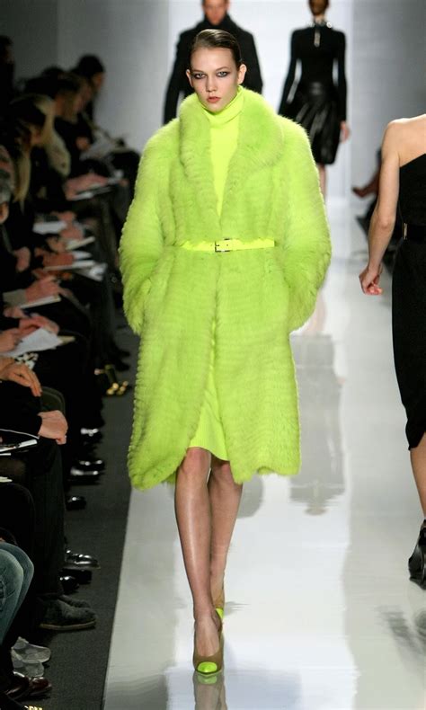 Lime Green in Fashion: From Runway Trends to Everyday Style