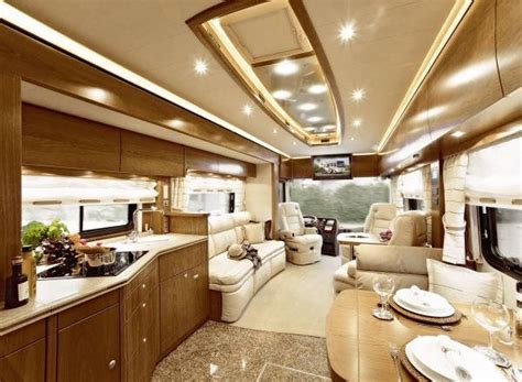 Luxurious Living on Wheels