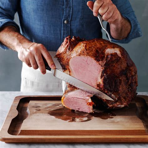 Mastering the Art of Properly Carving and Presenting Mouthwatering Ham