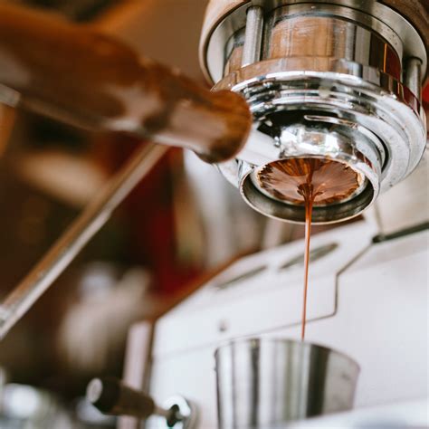 Mastering the Espresso Machine: The Heart of the Barista's Domain