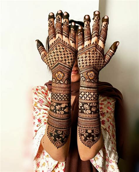 Mehndi and Fashion: The Evolving Trend of Henna in Contemporary Style