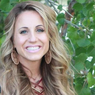 Net Worth and Assets of Ashlee Lovett