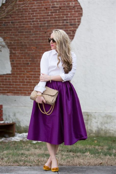 Perfecting the Ensemble: A Comprehensive Manual on Styling and Pairing a Radiant Ivory Skirt