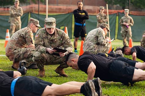Preparing Physically: Fitness and Training for Service in the Armed Forces