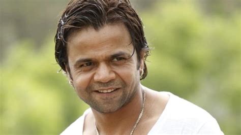 Rajpal Yadav's Physical Appearance Details