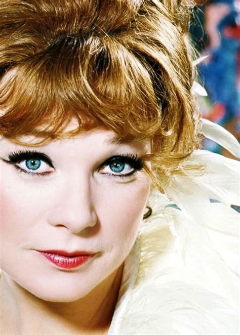 Shirley Maclaine's Influence on Hollywood