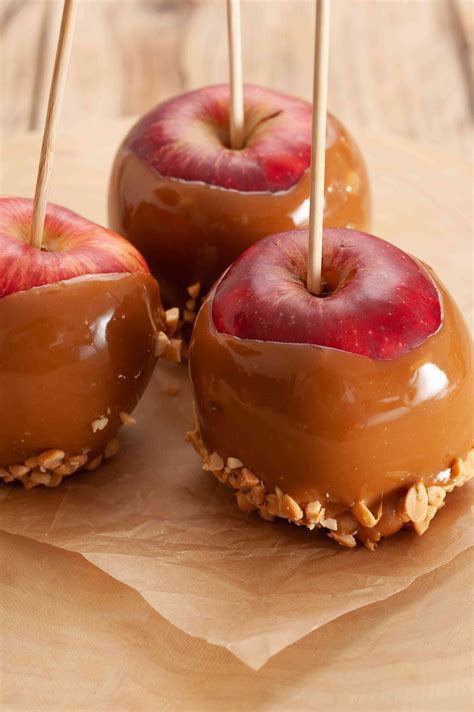 Step-by-Step Instructions for Creating Homemade Candy Apples