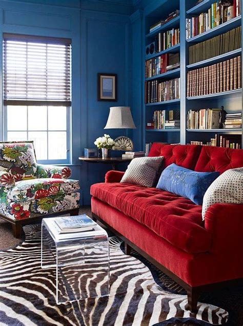 Styling Tips: Infusing an Awe-Inspiring Scarlet Couch into Your Interior Design