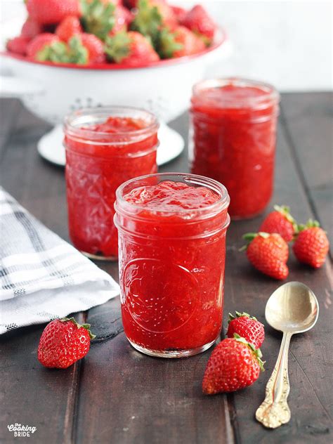 The Art of Crafting Your Own Strawberry Preserve