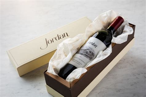 The Art of Gifting: Why Wine Is an Ideal Present