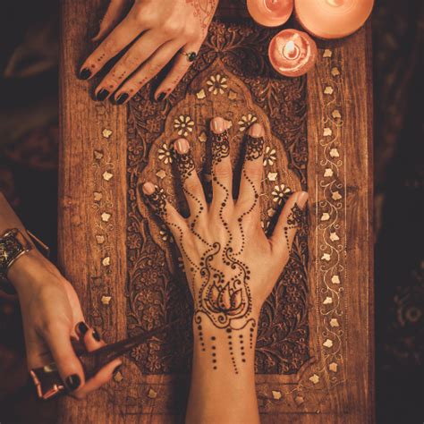 The Art of Henna: An Ancient and Ornate Decorative Technique