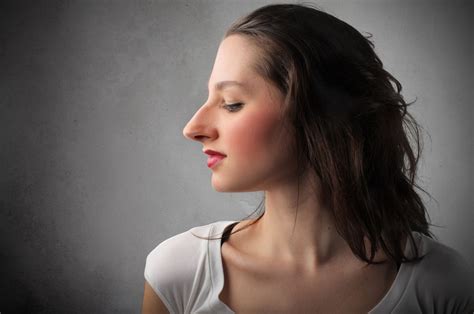 The Beauty Ideal: Why Sizeable Noses are Envied