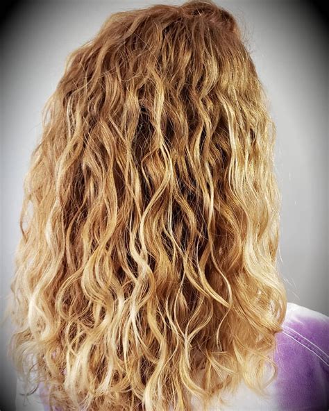 The Fundamentals of Achieving Beautiful Curls
