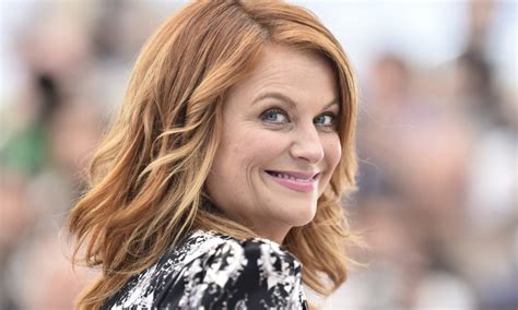 The Height of Amy Poehler: Measurements and Statistics