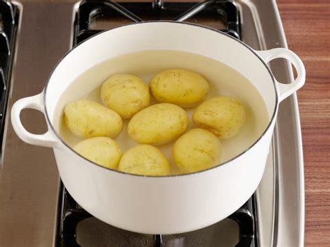 The Pleasure of Comfort Food: Why Potatoes Are So Satisfying