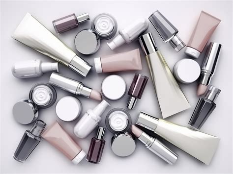 The Science Behind Pale Cosmetics: Ingredients and Their Impact on the Skin