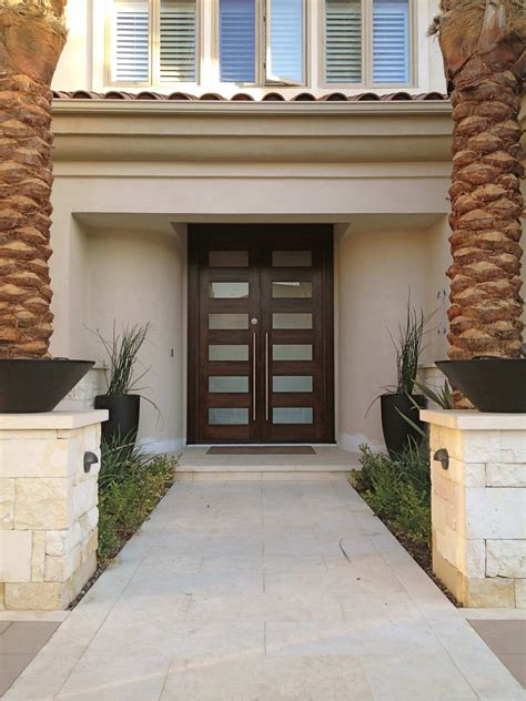 The Significance of Choosing the Right Entryway in Residential Design