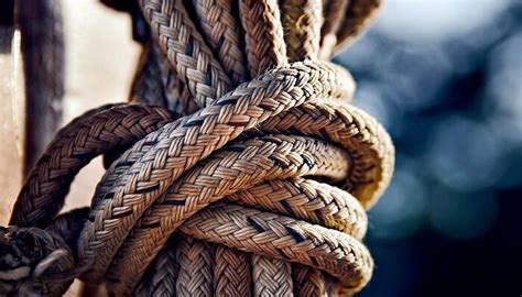 The Significance of Rope Ascending Dreams in Personal Growth and Achievement