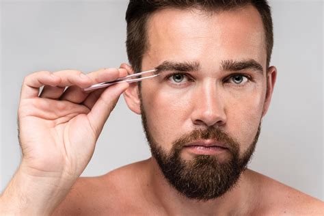 The Significance of Well-Maintained Eyebrows