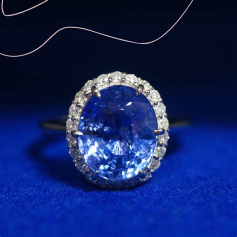 The Symbolic Meaning of a Sapphire Ring: Embrace Your Deepest Desires