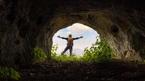 The Thrill of Adventure: Tales from Fearless Cave Explorers