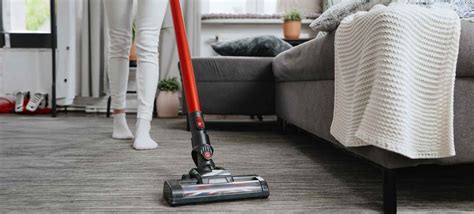 The Vacuum Cleaner's Best Ally: Selecting the Ideal Vacuum for Sandy Surfaces