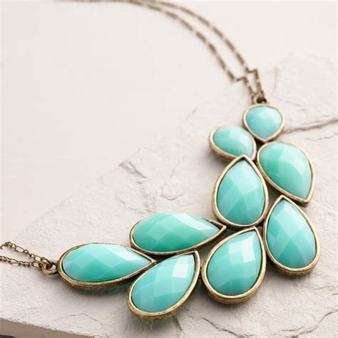 Turquoise in Fashion and Jewelry