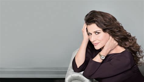 Uncovering Cecilia Bartoli's Net Worth and Investments