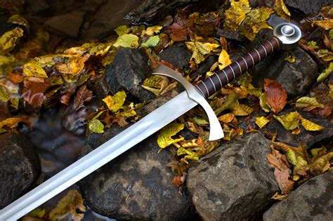 Unraveling the Symbolic Significance of Wooden Swords in Dreams
